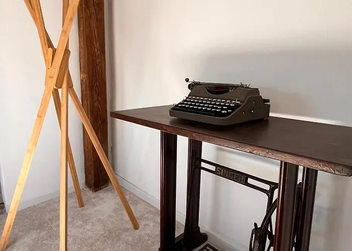 Bc14 Cosy Sunlit * Bukarest